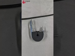 Klamy ołowiowe do kable ADSS z paskami zamontowanymi na słupie