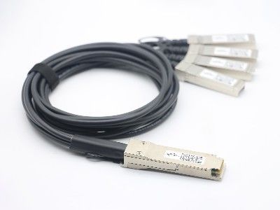 Kabel optyczny Dac Qsfp+ do 4x SFP+ 10g